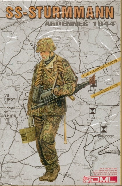 Dragon 1604 1:16 Sturmmann Ardennes '44 German Machine gunner walking