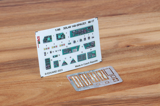 Eduard 3DL48148 1:48 Mil Mi-17 SPACE
