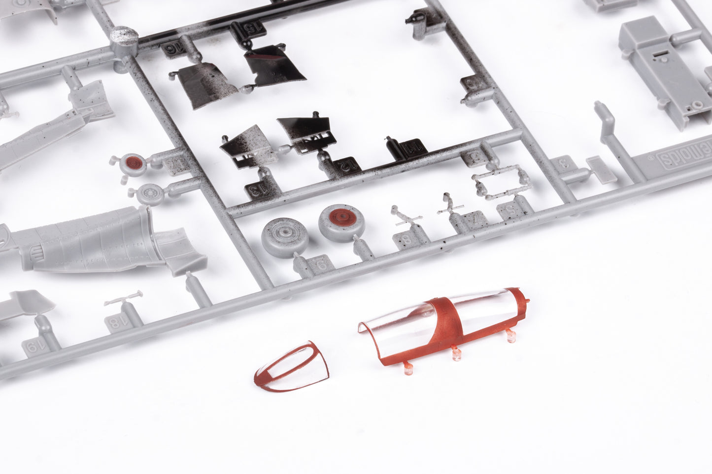 Eduard CX615 1:72 McDonnell F-4J Phantom 1/72