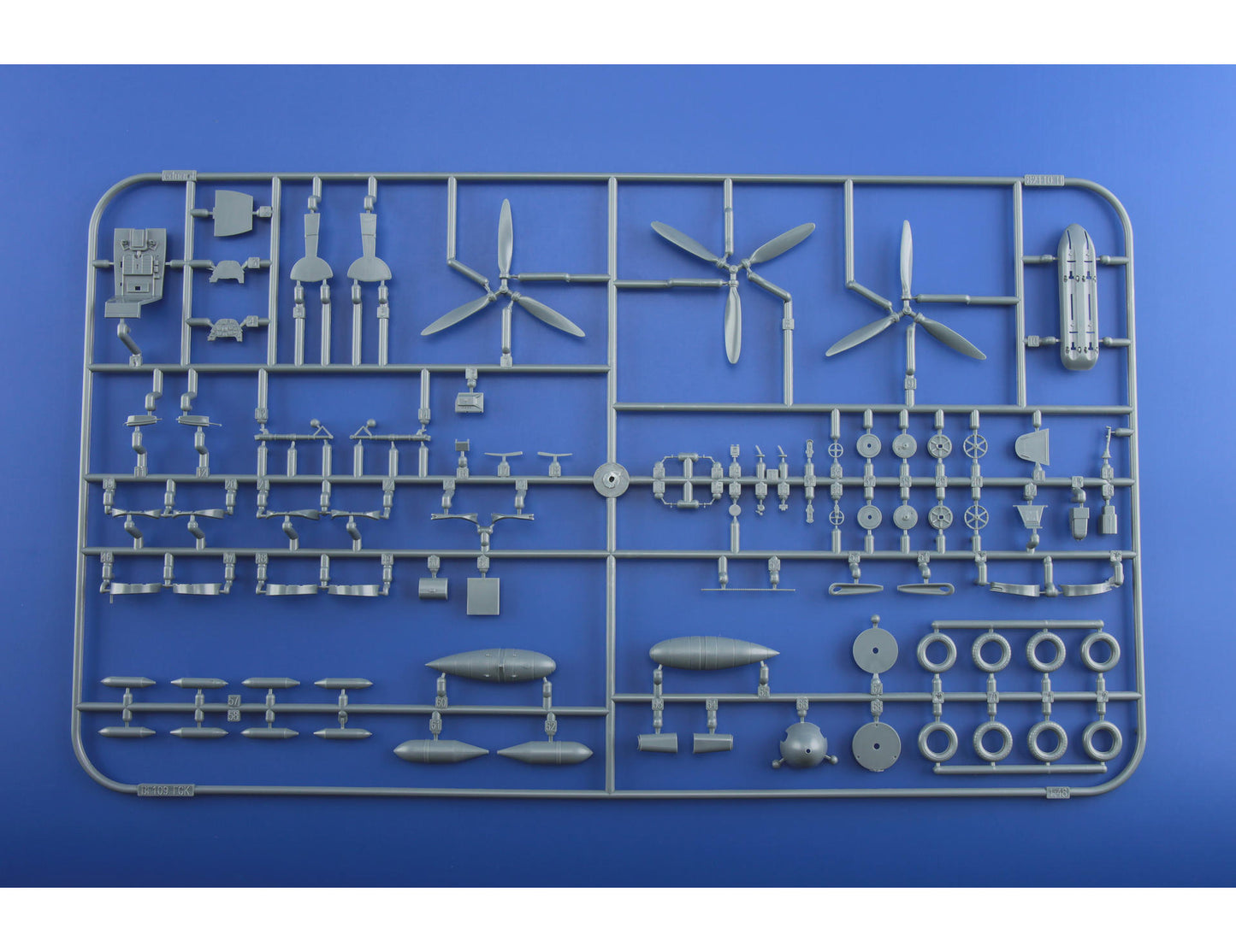 Eduard kits 82114 1:48 Messerschmitt Bf-109F-4  ProfiPACK edition