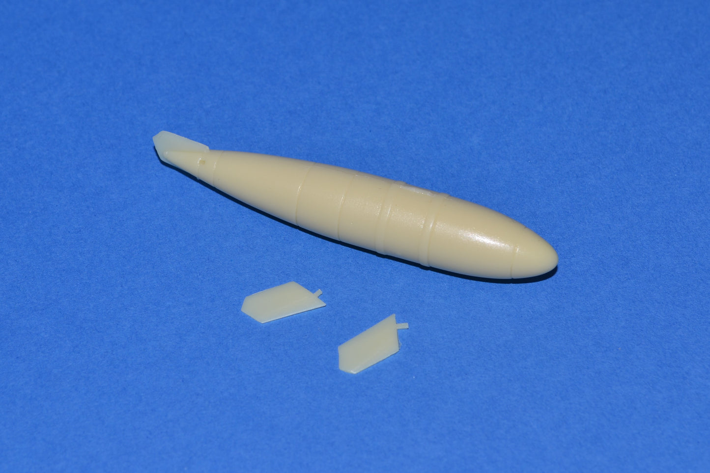 Freightdog 72103 1:72 Mark 7 Nuclear Bomb (for US 1950s types)