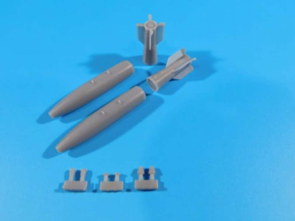 Flying Leathernecks FL32-2003 1:32 Mk-83 1000lb Bombs with BSU-85 fins.