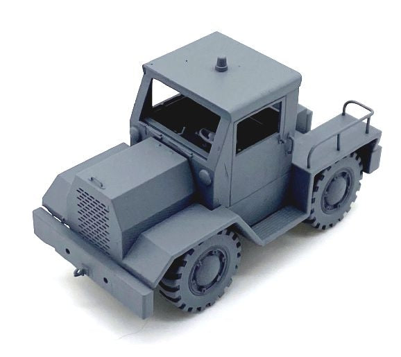 AIM - Ground Equipment GE48016L 1:48 USAF Coleman MB4 tractor (late version)