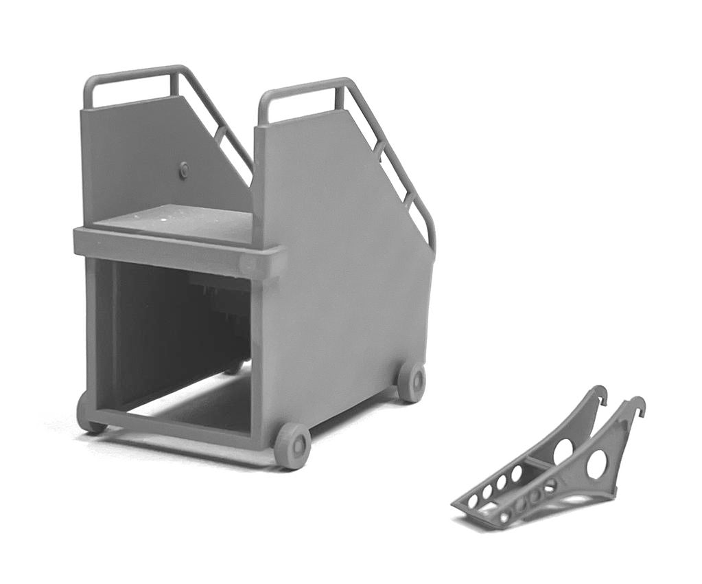 AIM - Ground Equipment GE48041 1:48 Douglas DC-3/C-47/Dakota Utility Steps plus C-47 portable steps