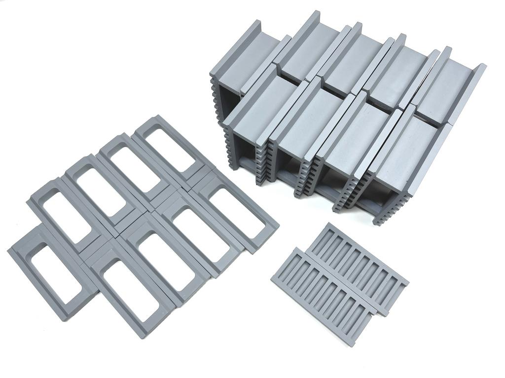 AIM - Ground Equipment GE48180 1:48 USAF fighter revetments (each section is 750mm long) (3D-Printed)
