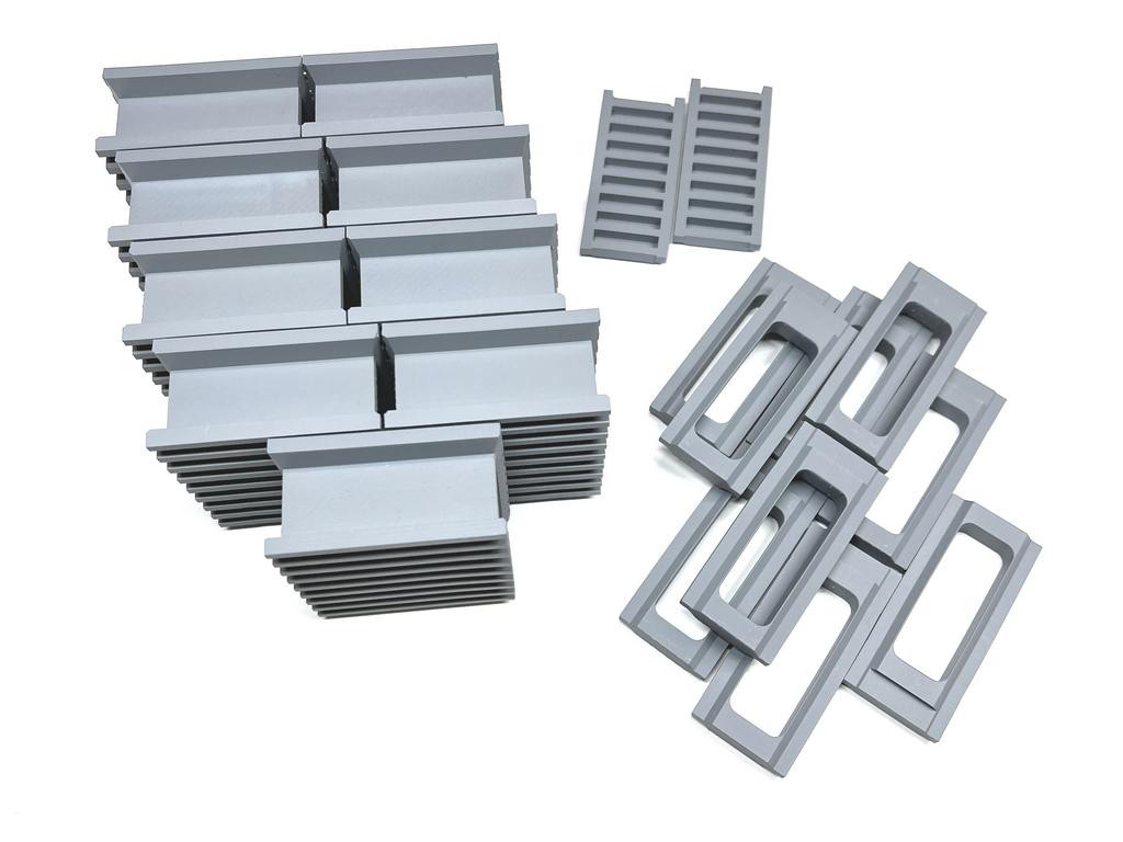 AIM - Ground Equipment GE48180 1:48 USAF fighter revetments (each section is 750mm long) (3D-Printed)