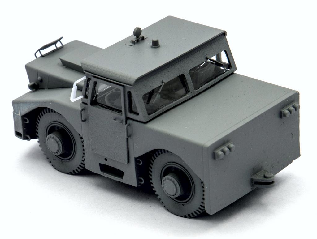 AIM - Ground Equipment GE72090 1:72 T300 Pay Mover tractor with cab (USAF)