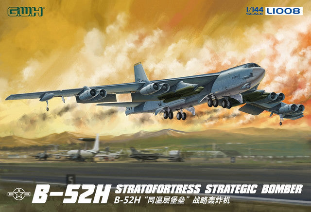 Great Wall Hobby L1008 1:144 Boeing B-52H Stratofortress Strategic Bomber