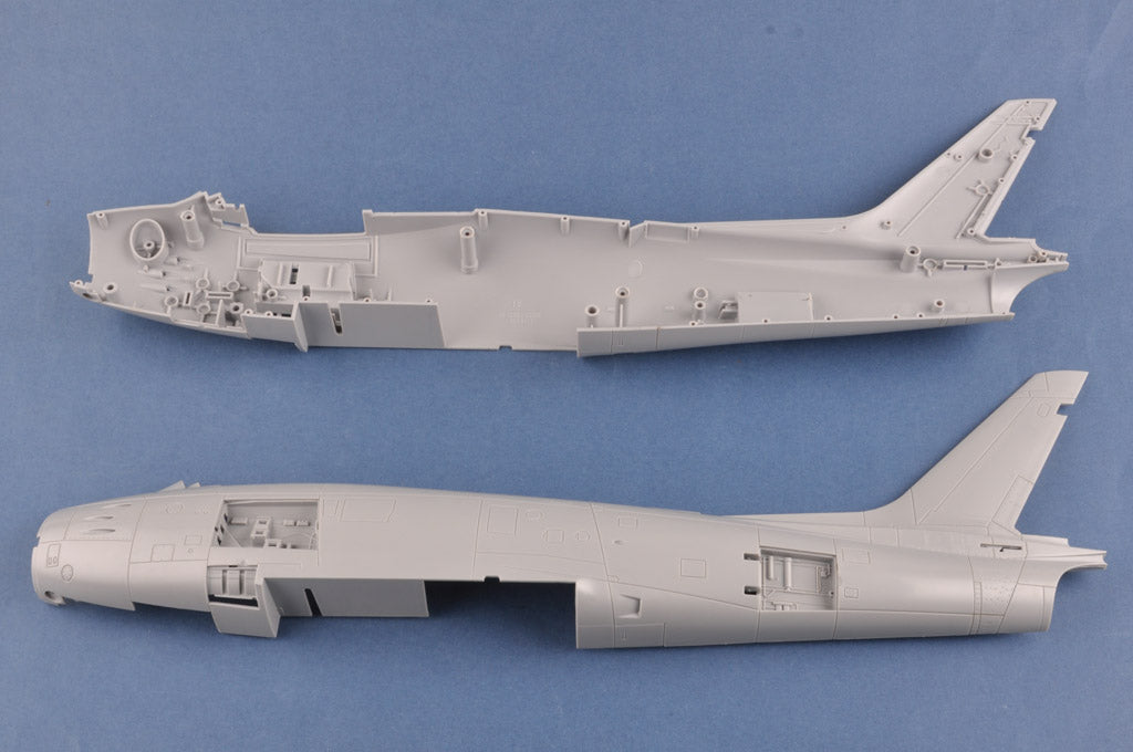 Hobby Boss 81808 1:18 F-86F-30 Sabre