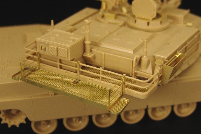 Hauler HLX48385 1:48 M1A2 Abrams Detail Set