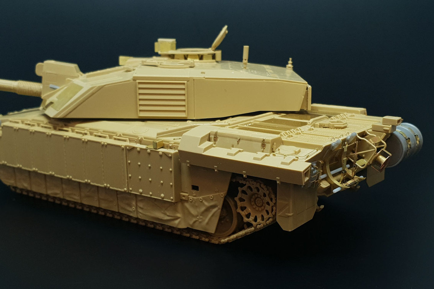 Hauler HLX48406 1:48 Challenger 2 (Desertised) Detail Set