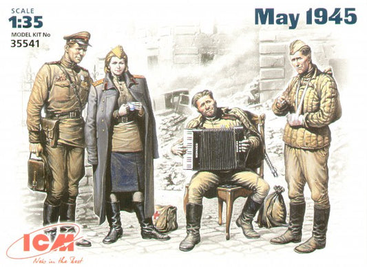 ICM 35541 1:35 May 1945 Soviet Military Men at Rest