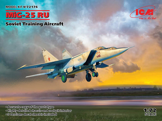 ICM 72176 1:72 Mikoyan MiG-25RU Soviet Training Aircraft