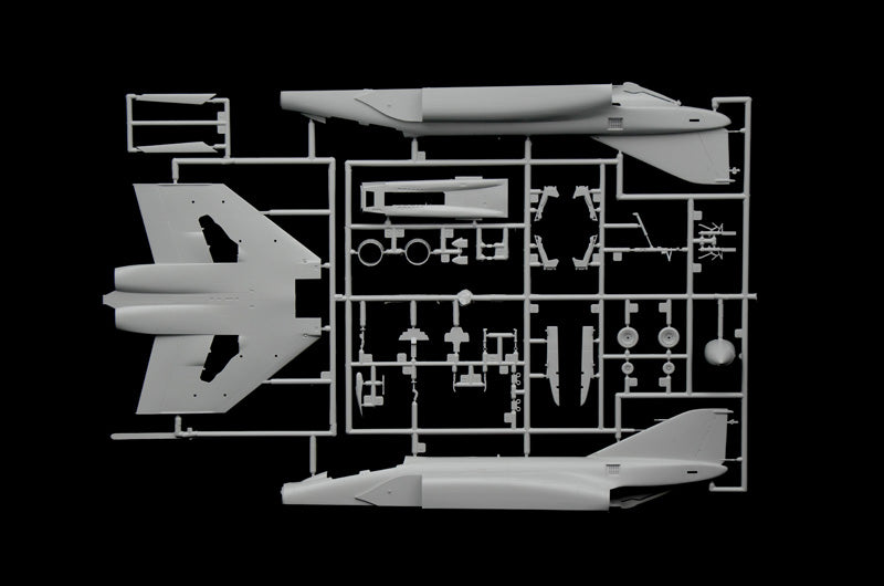Italeri 1477 1:72 McDonnell RF-4C/RF-4E Phantom