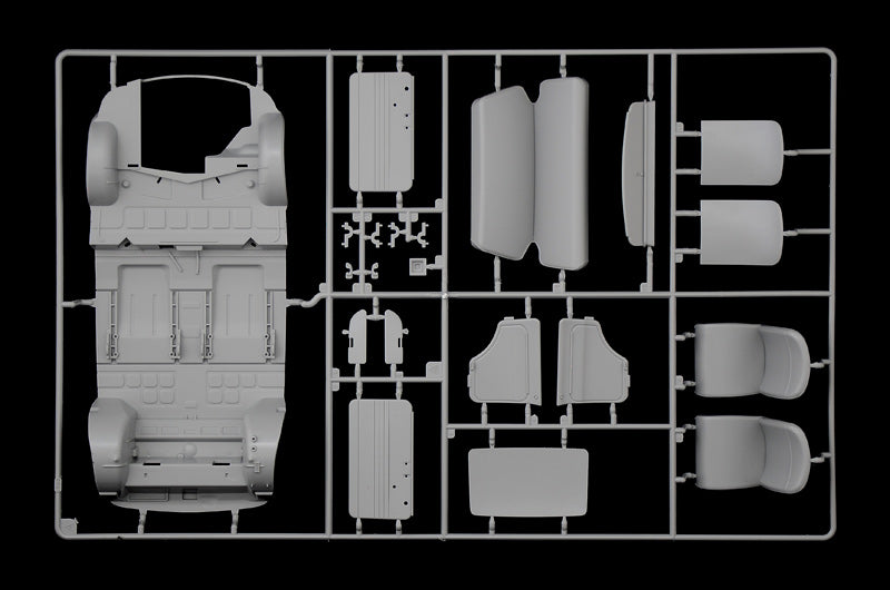 Italeri 4715 1:16 FIAT 500 F 1968 upgraded edition