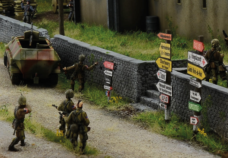 Italeri 6199 1:72 Battle of Normandy â Sainte Mere Eglise June 44.