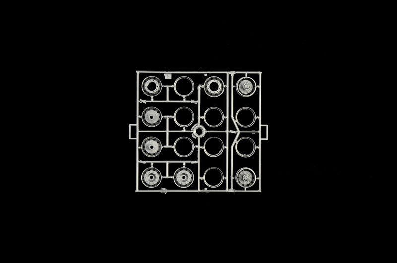 Italeri 90767 1:24  Iveco 190.38 Cowboy