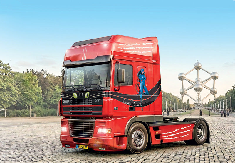 Italeri 93834 1:24 DAF XF 95 SUPER SPACE CAB