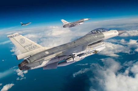 Kinetic Model Kits 48101 1:48 Lockheed-Martin F-16V ROCAF Single Seater Viper