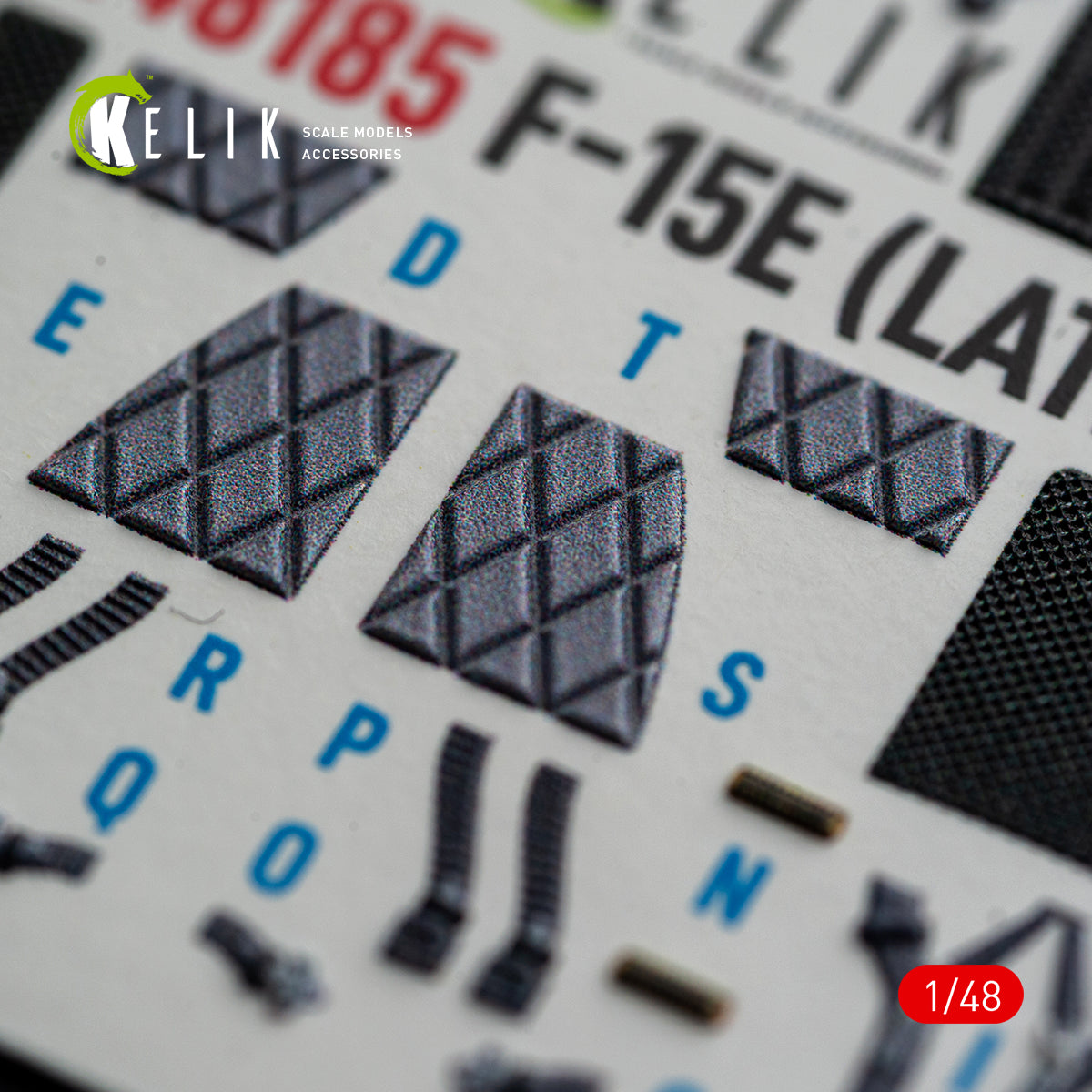 Kinetic Model Kits K48185 1:48 McDonnell-Douglas F-18A/C HornetUS Navy, Swiss AF, Finnish AF & Top Gun