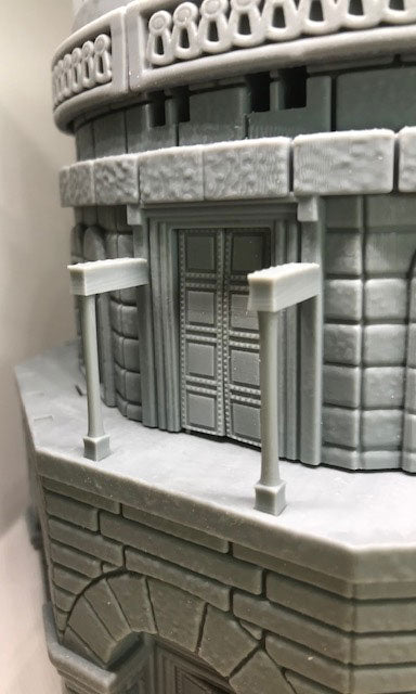 Linear-A LA134 1:72 Mausoleum of Theoderic in Ravenna and includes six exclusive figures available only in this set.