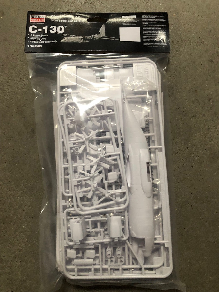 Minicraft 14524B 1:144 Lockheed C-130 Hercules THIS IS A BAGGED KIT. PLASTIC PARTS AND INSTRUCTIONS ONLY. NO BOX. NO DECALS. VERY LIMITED.