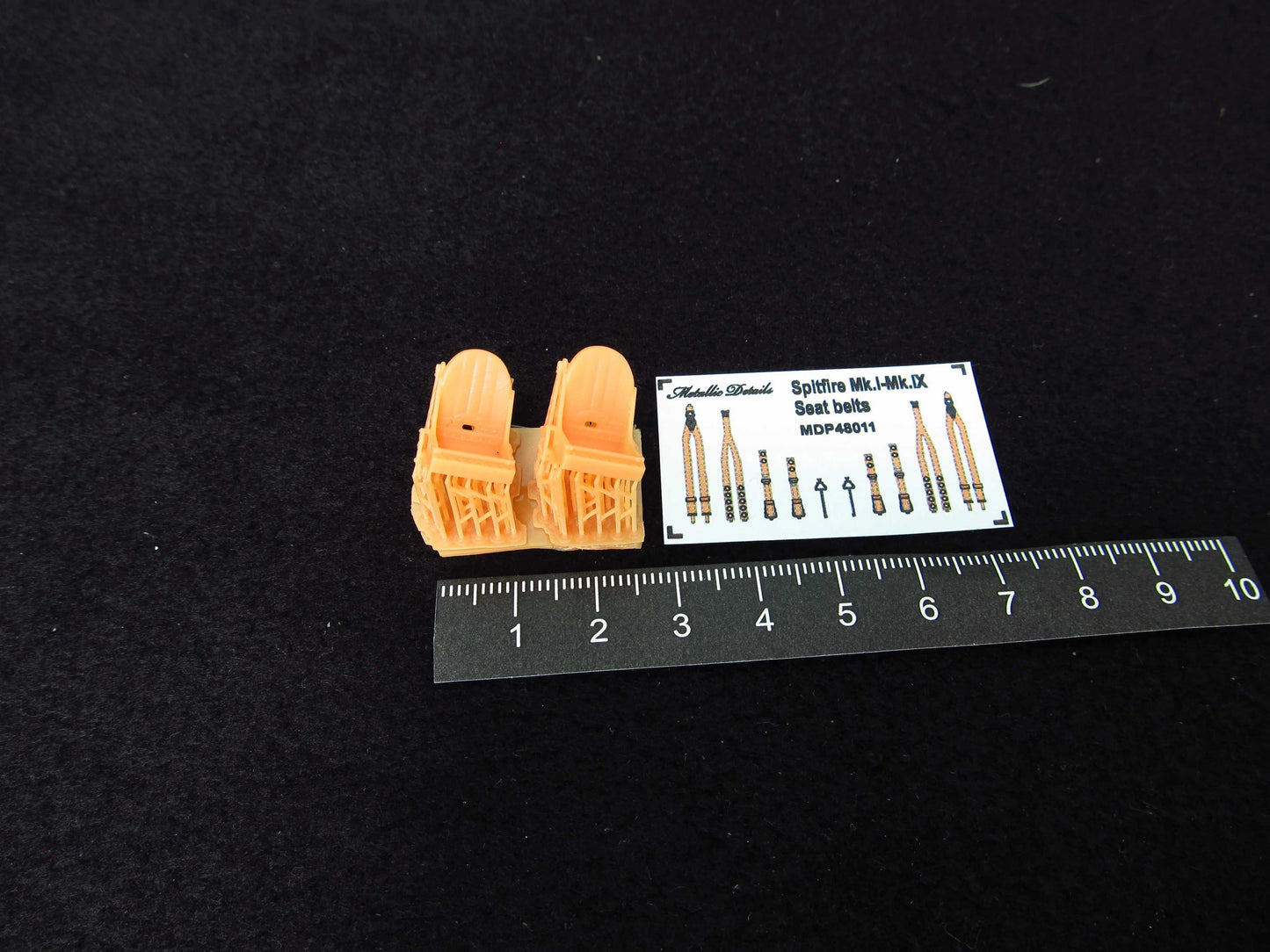 Metallic Details R48262 1:48 Supermarine Spitfire seats x 2 with seatbelts (3d-printed)