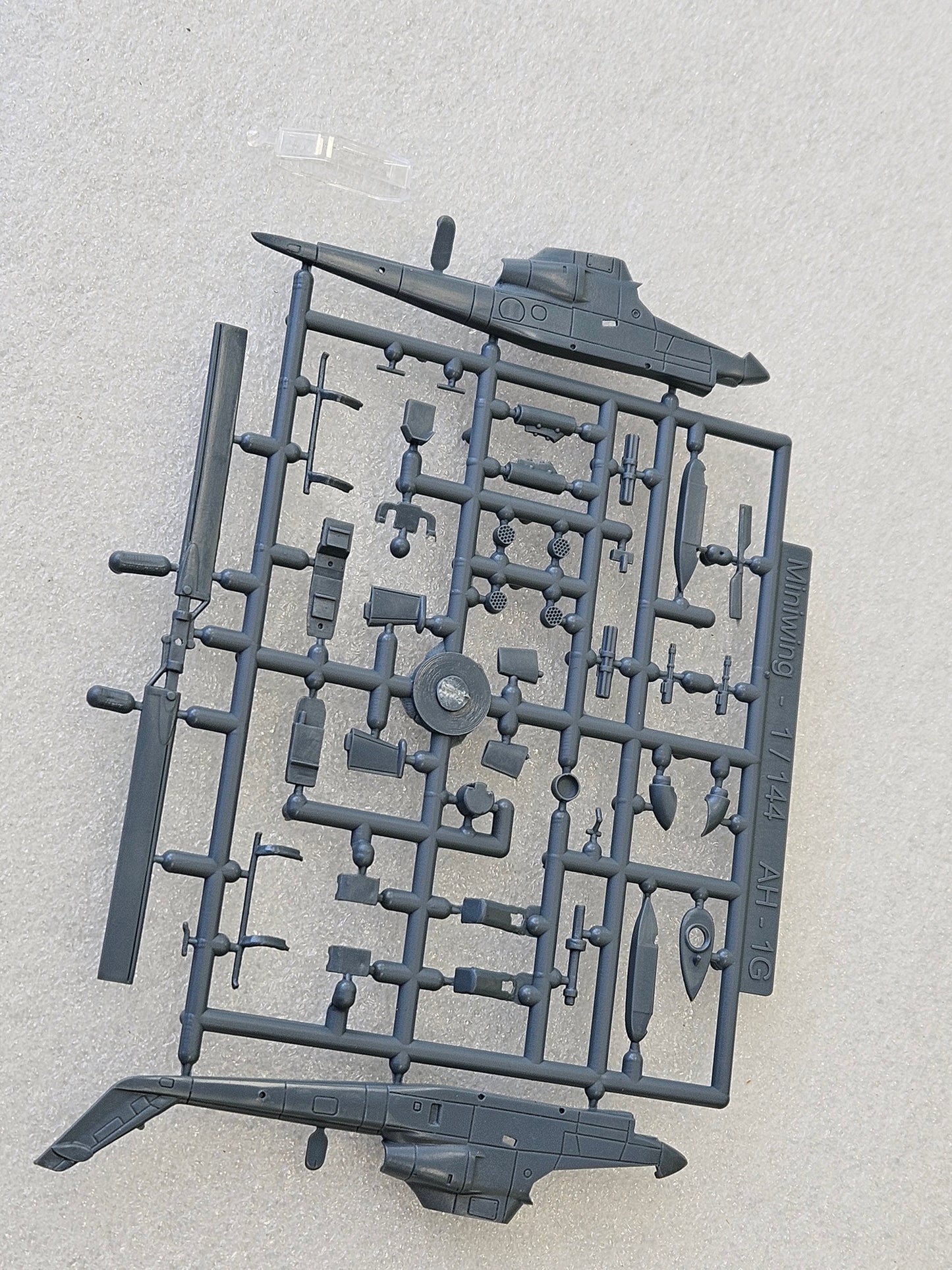 Miniwing-Plastic 373 1:144 Bell AH-1G COBRA Foreign Users