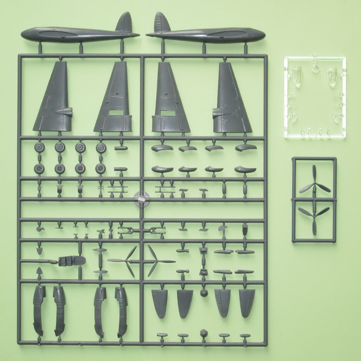 Mark I Models MKM144123 1:144 de Havilland Mosquito NF/F/PR.II 'Intruder' new plastic parts (propellers)