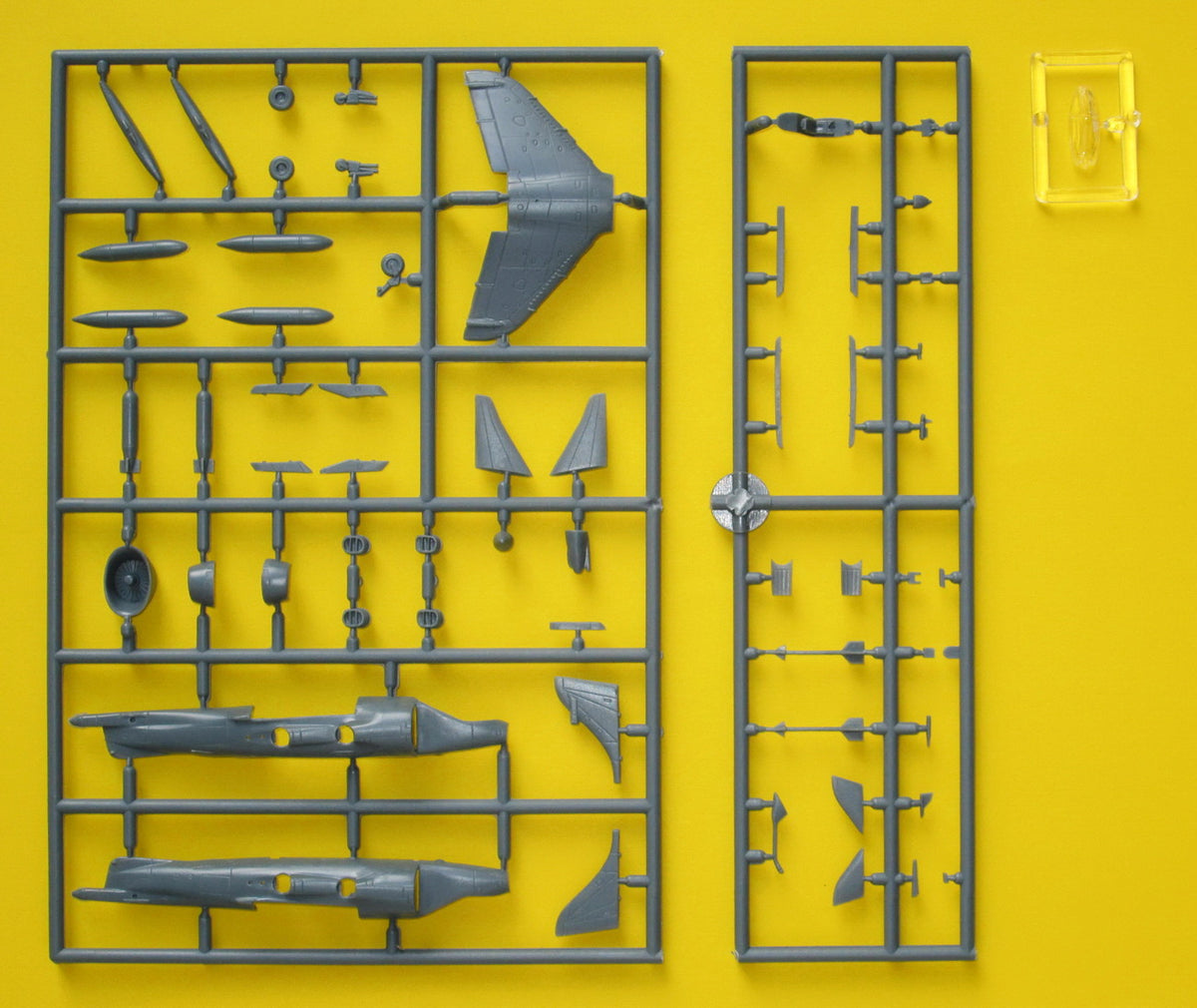Mark I Models MKM14486 1:144 BAe Harrier GR.1A/AV-8A/C