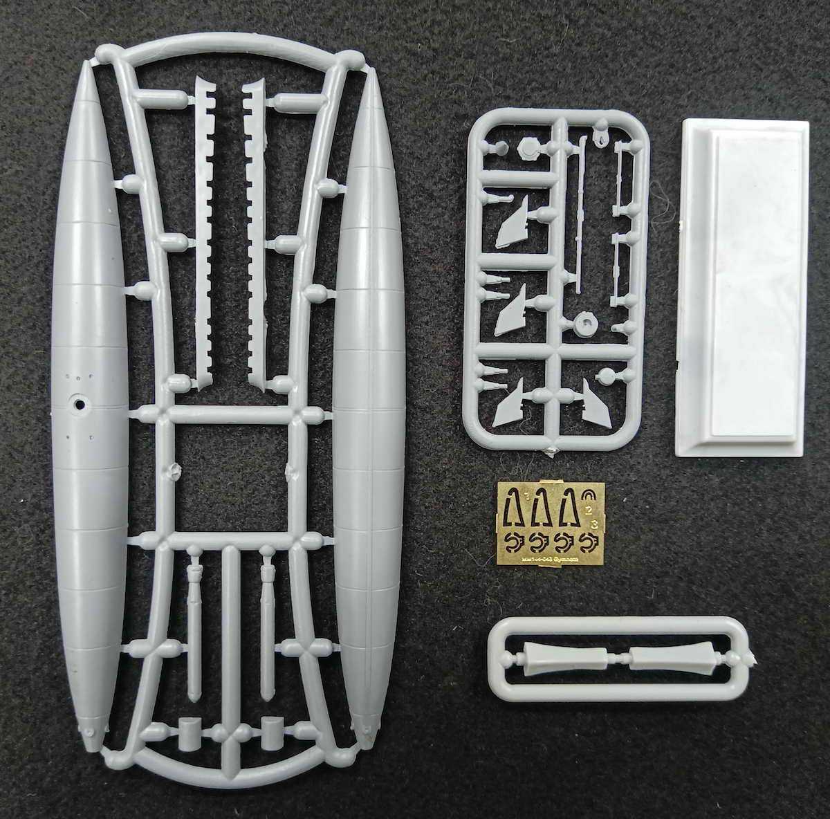 Mikro-Mir MM144-043 1:144 Gymnote Q1 all electric submarine