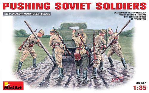 MiniArt 35137 1:35 Soviet Soldiers (WWII) pushing vehicle that got stuck in the mud