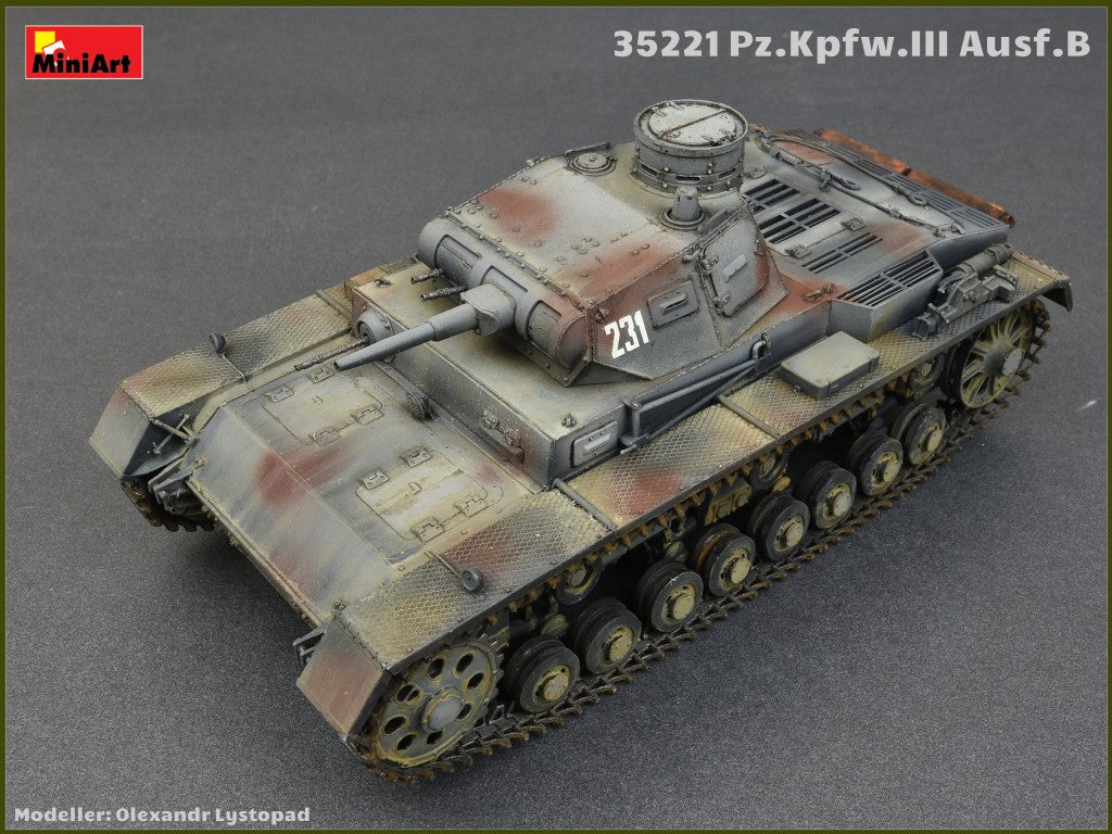 MiniArt 35221 1:35 Pz.Kpfw.III Ausf.B with Crew Special Edition