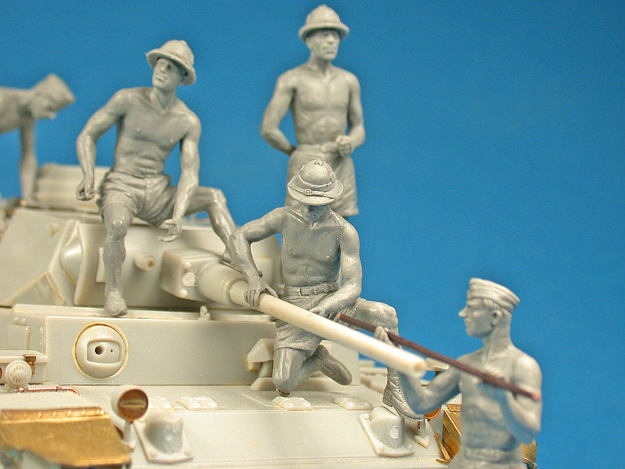 Mini Art 35278 1:35 WWII German Tank Crew Africa Korps (Special Edition)