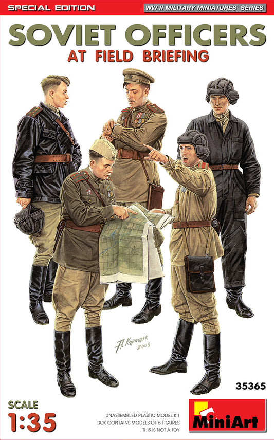 Mini Art 35365 1:35 Soviet Officers at Field Briefing (Special Edition)