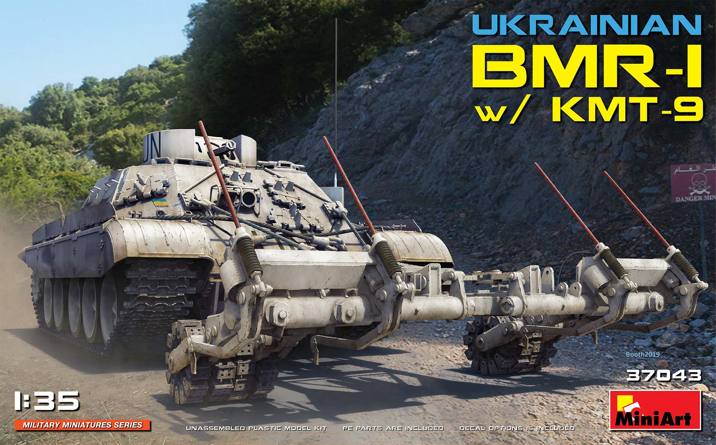 Mini Art 37043 1:35 Ukrainian BMR-1 with KMT-9