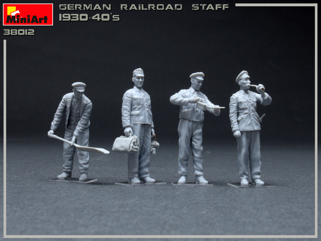 MiniArt 38012 1:35 German Railroad Staff 1930s-40s