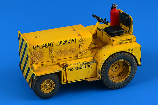 Aerobonus 320123 1:32 Minneapolis-Moline MT-40 Tow Tractor (US Navy)