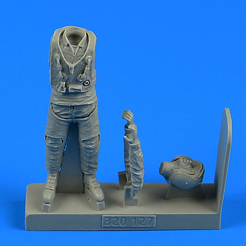 Aerobonus 320127 1:32 Modern Russian Air Force Fighter Pilot