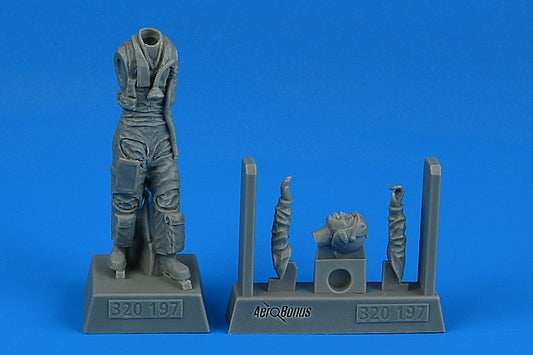 Aerobonus (by Aires) 320197 1:32 Modern NATO Fighter Pilot