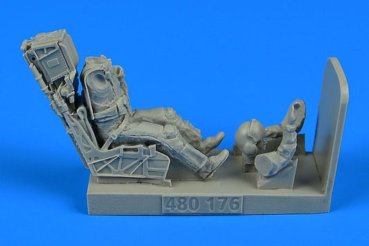 Aerobonus 480176 1:48 U.S. Navy Fighter/Attack Pilot with Ejection Seat for Boeing F/A-18E/F