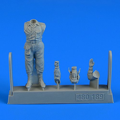 Aerobonus 480189 1:48 Modern Soviet Tank Crew Figure