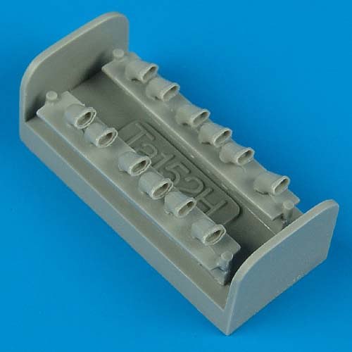 Quickboost (by Aires) 48132 1:48 Focke-Wulf Ta-152H Exhausts