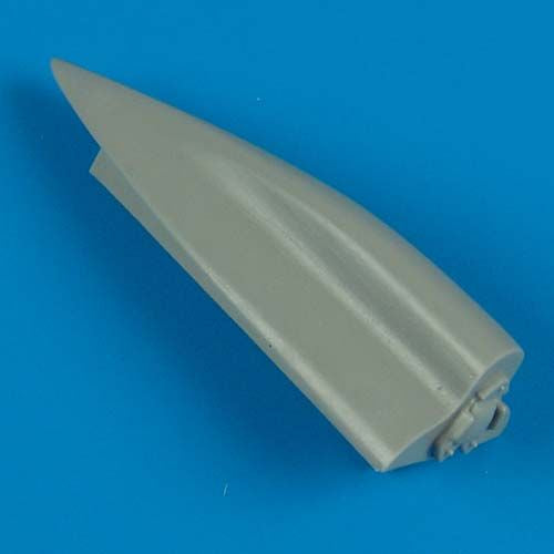 Quickboost (by Aires) 48321 1:48 Reggiane Re.2002 Ariete correct fuselage spine