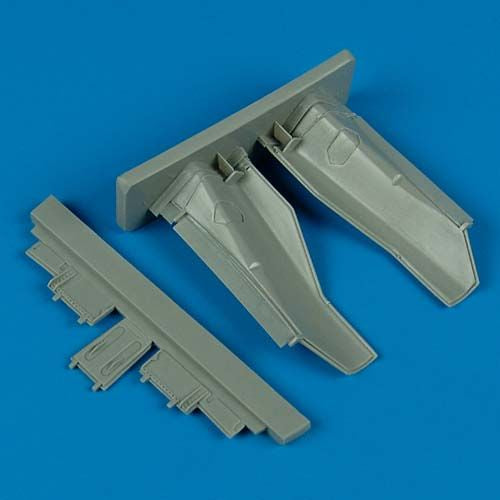 Quickboost (by Aires) 48339 1:48 Panavia Tornado undercarriage covers
