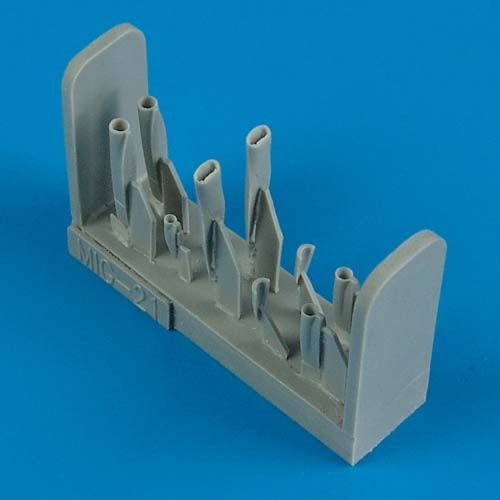 Quickboost (by Aires) 48367 1:48 Mikoyan MiG-21MF air scoops