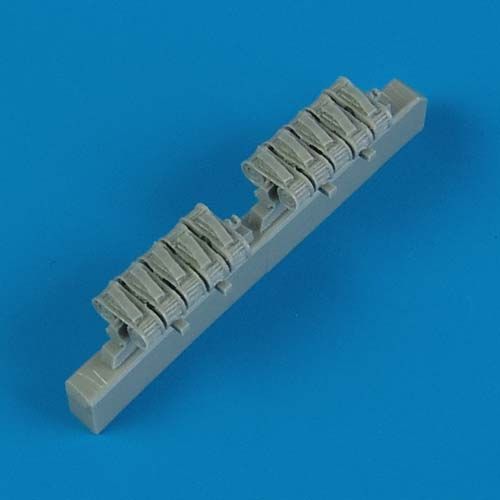 Quickboost (by Aires) 48373 1:48 Junkers Ju-87 'Stuka' M.G. drum magazines