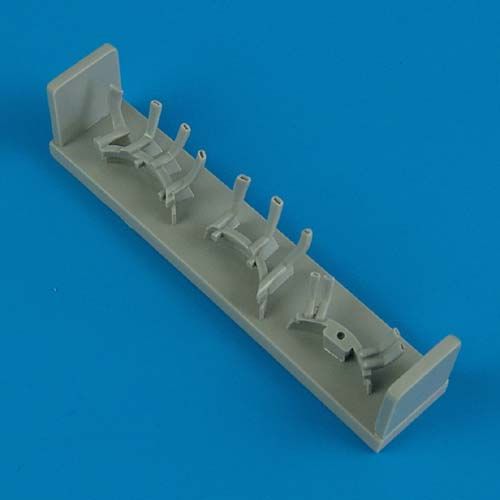 Quickboost (by Aires) 48379 1:48 Mitsubishi A6M5 Zero exhaust