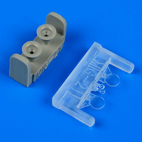 Quickboost (by Aires) 48638 1:48 Mikoyan MiG-21 landing lights