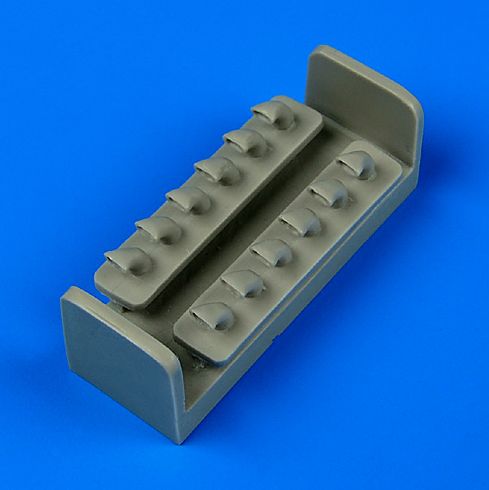 Quickboost (by Aires) 48674 1:48 Curtiss P-40K Kittyhawk exhaust